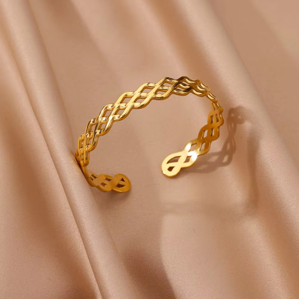 Open-ended Flower Bracelet