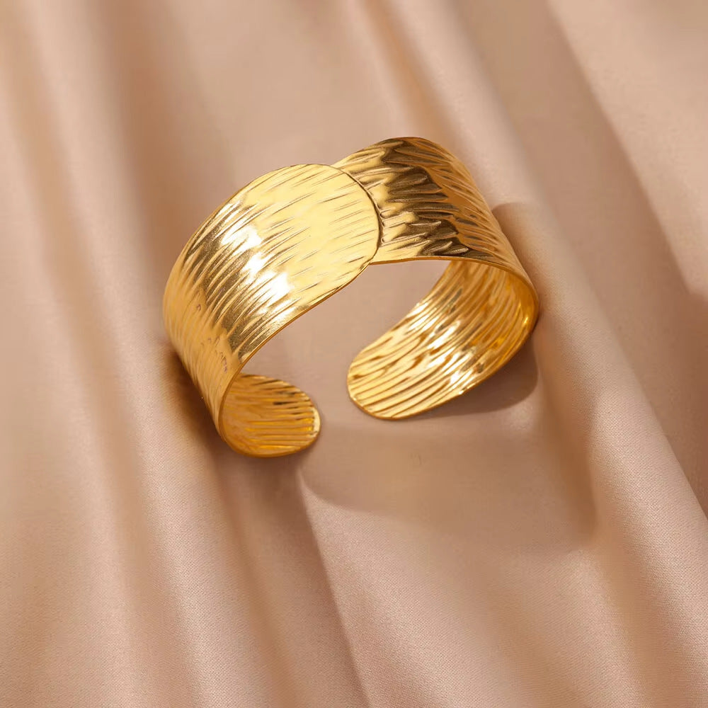 Open-ended Flower Bracelet