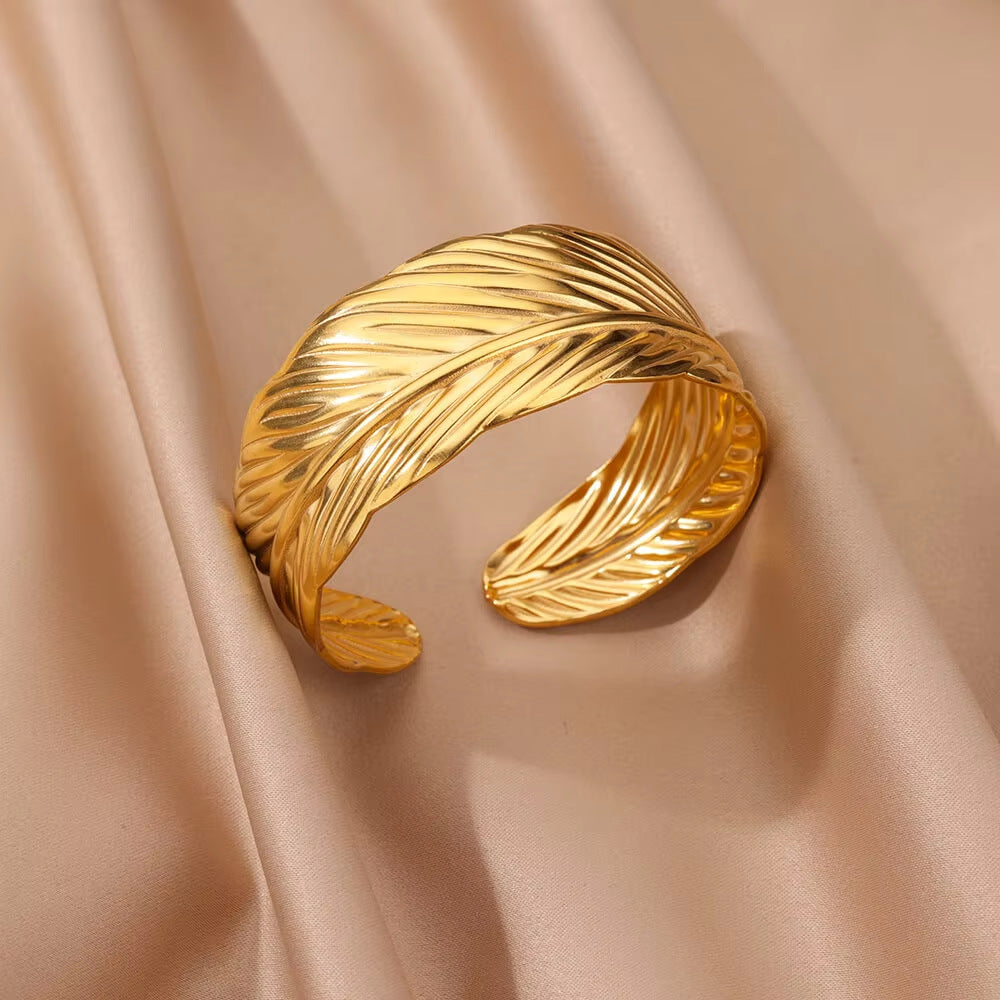 Open-ended Flower Bracelet